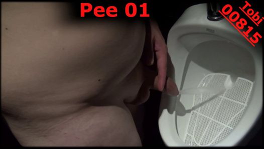 Druckvolles Pissen ins Urinal im Pornokino. Beim Abschütteln wird er hart. Zeitlupe Replay (024) Tobi00815