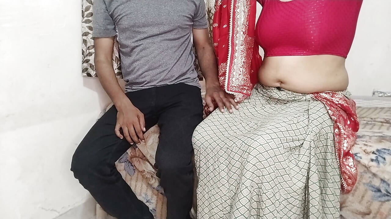 Bhabhi proaspăt măritată futută de Debar în timp ce soțul e plecat din oraș, audio hindi