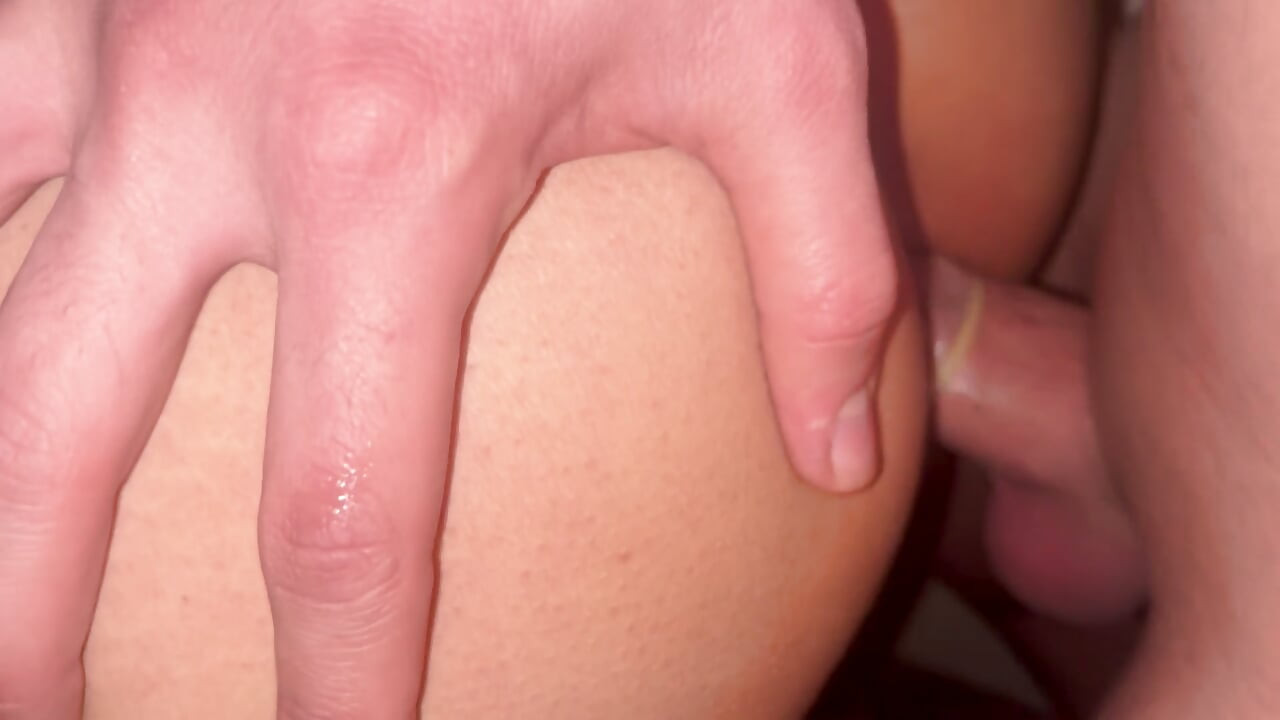 I couldn't resist my friend's wife's big ass and super tight pussy, and I greeted her with a rough sex and a big cock after the party.
