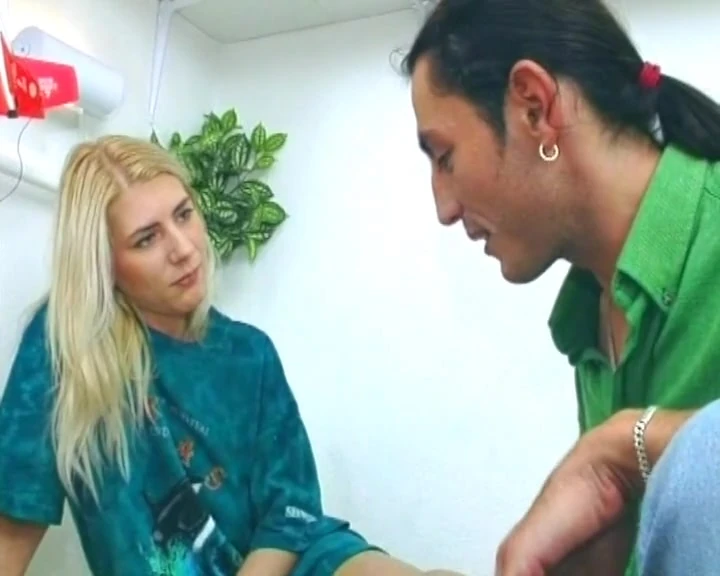 German blonde doll enjoys hot fuck