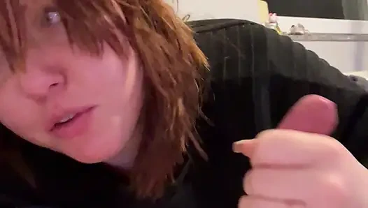 18jährige Schönheit Gibt Kopf