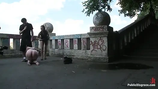 Sandra Romain beklenmedik bir İngiliz itaatkarı domine ediyor!!!