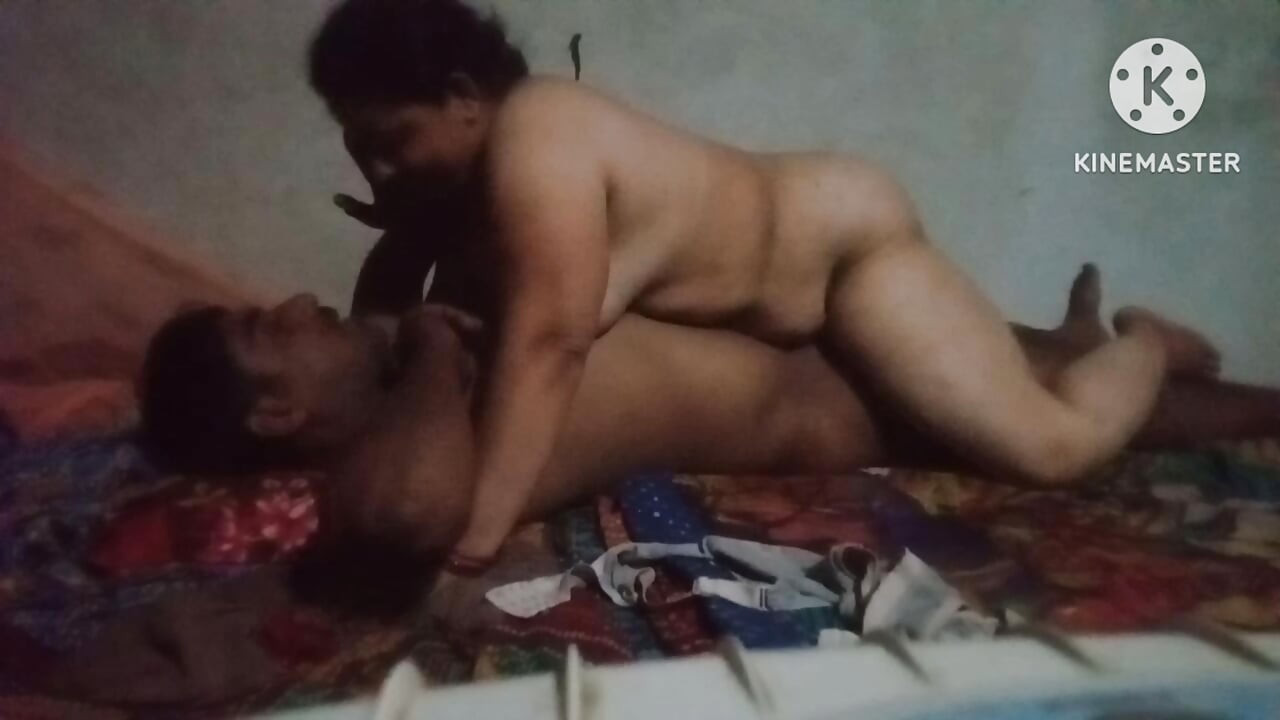 Desi bhabi aaj bhabi ne lund ki malish ki