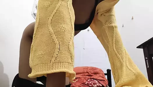 Bengali girls fingering her pussy