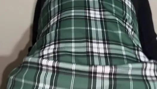 Er betrügt mich und wirft mich aus, um mich zu ficken