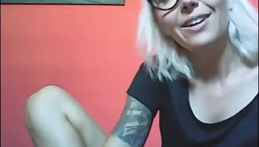 Ein echter Penis-experte. Chantal bekommt intime Fotos und Kommentare mit Weisheit