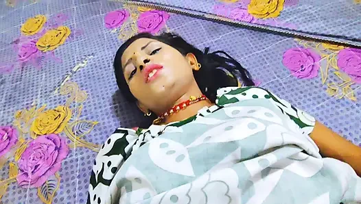 Indian Stepmom Shared Single Bed and Made Stepson Happy Full Hindi audio