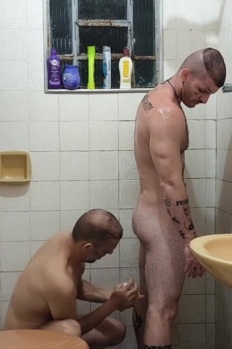 Bath the Way Only the Carmonas Do