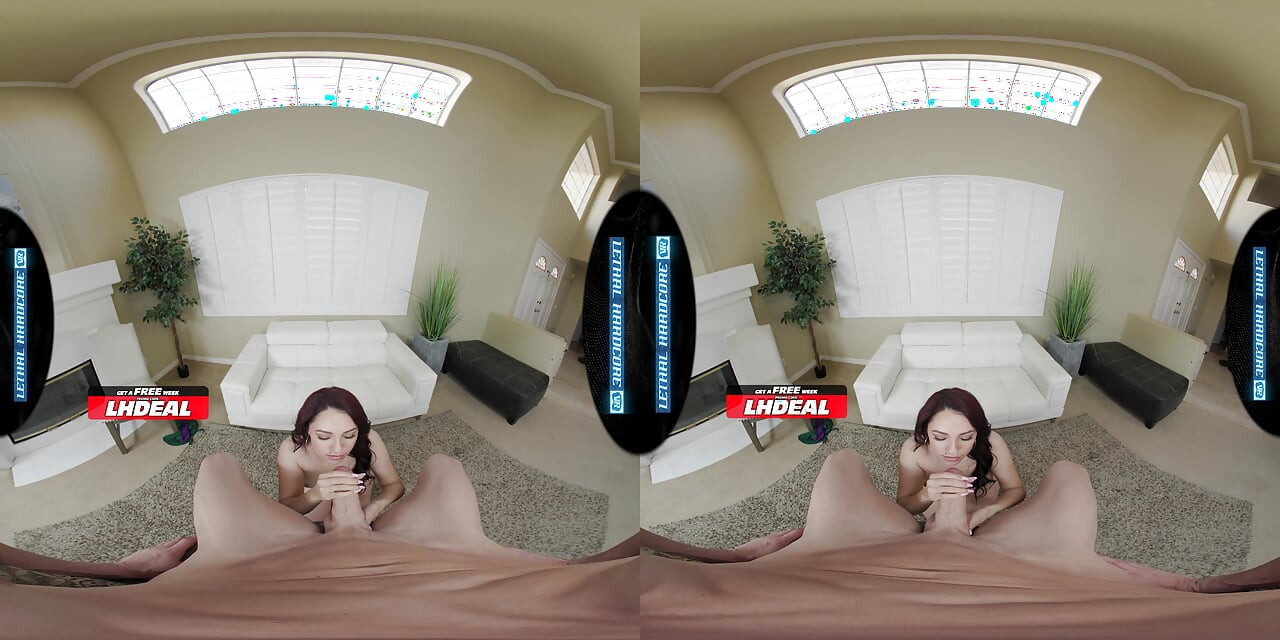 LETHAL HARDCORE VR - Szexi latina az arcodba spriccel gyönyörű szőrös puncijából