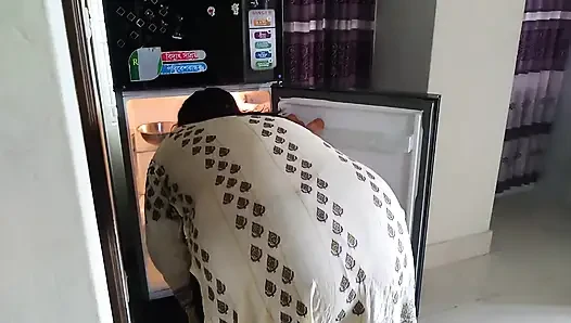 Pantat bahenol aria mia dientot habis-habisan sama kontol besar aria mia!