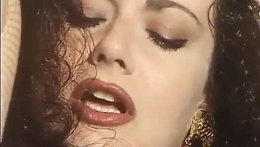 Jessica Rizzo in Mia ehefrau ist eine groÃŸe schlampenszene vol. 2 szene 04