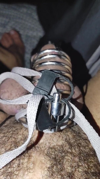 Cock cage