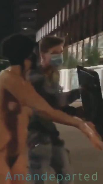 Epski trenutak iz "Seksi debela gola vanjska pawg"