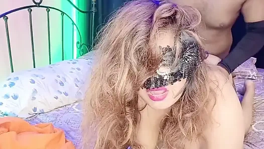 Büyük Hintli teyze erkek arkadaşını sikiyor