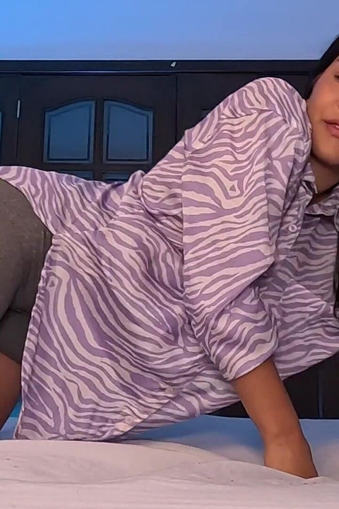 Massaging My Feet While Making Cum