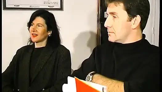 Cewek ini lagi asik dientot habis-habisan sampai dicrot di dalam