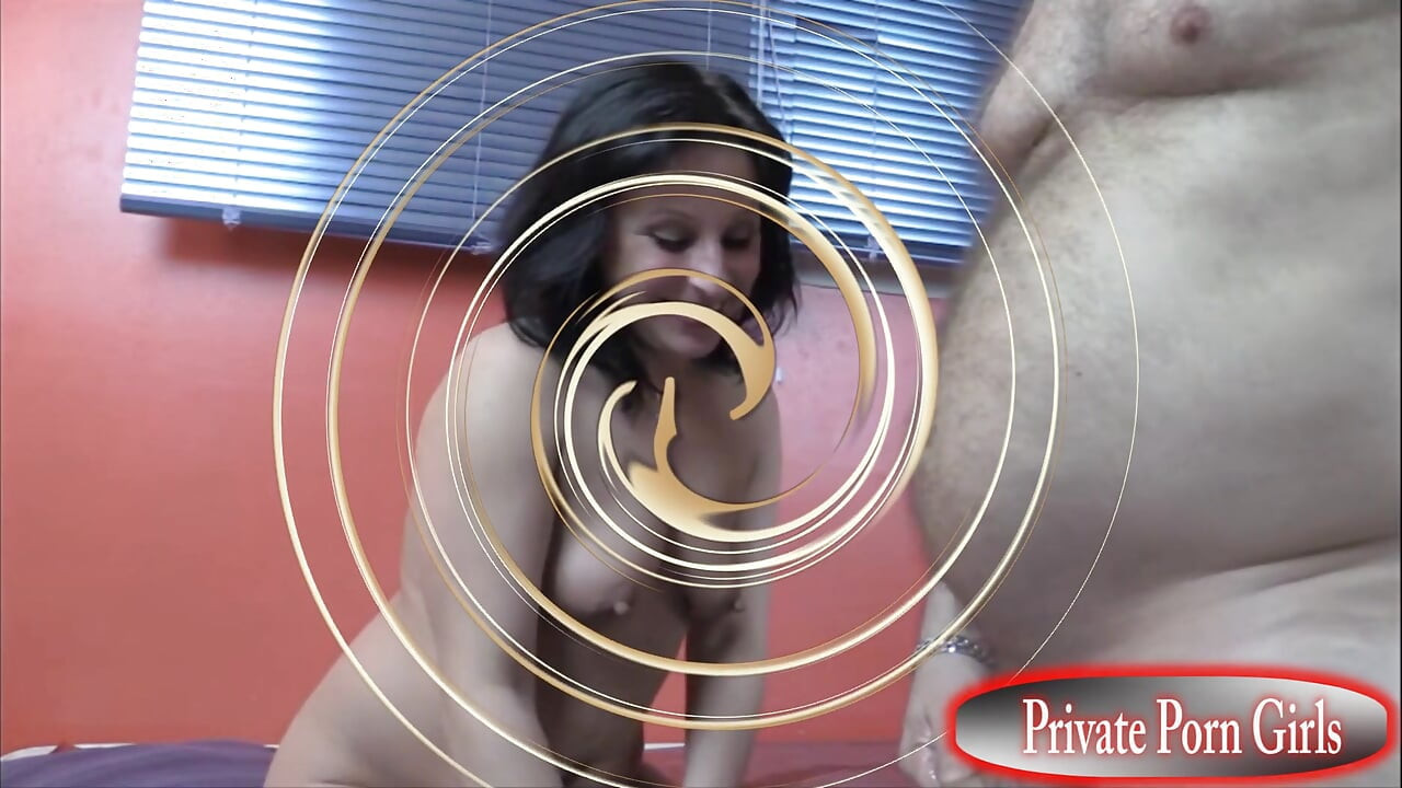 Vivien 30 - pipe 3 - pipe, pipe et éjaculation avec la modèle Vivien 30
