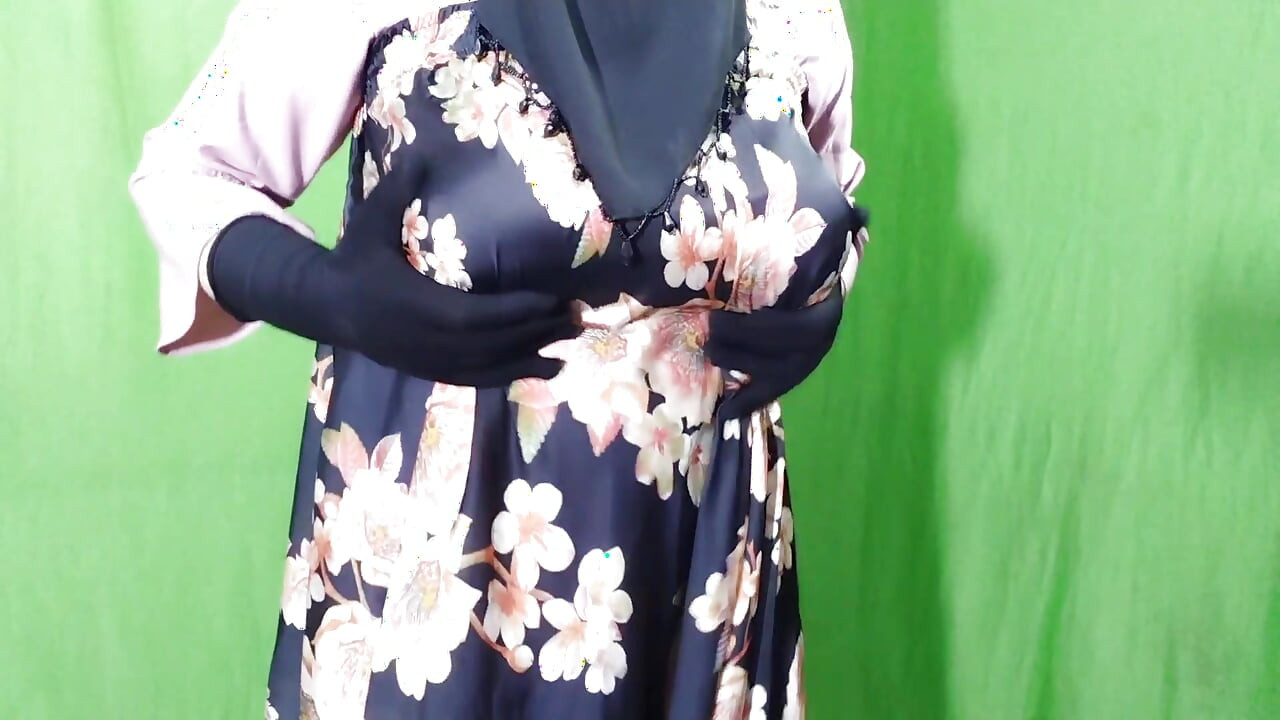 Muslim Hijabi Beautiful Housewife Fucking with Neighbor - With Clear Bangla Audio