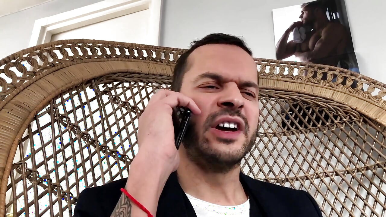 Vlad, mladi influencer, jebe jako žestoko od Romea Davisa