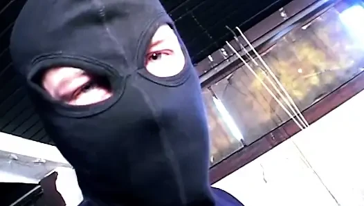 Gergin hamile amcık derin parmaklanıyor - her yere sızdıran kalın döl