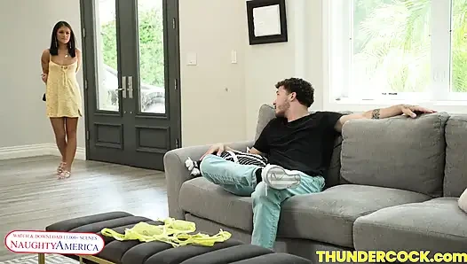 Sexy brunette Ryan Reid loves it too deep