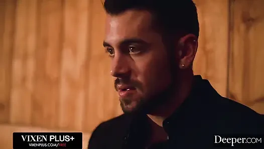 Lebih. Chloe cherry memainkan fantasi dobel penetasi paling gelap