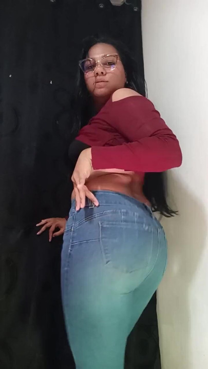 Do you know what a milf looks like being sensual on camera? | Clip 1