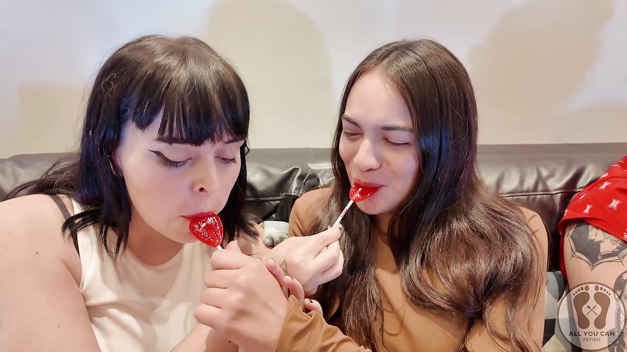 Four Girls Lollipop Chewing Gum Fetish Kissing Licking