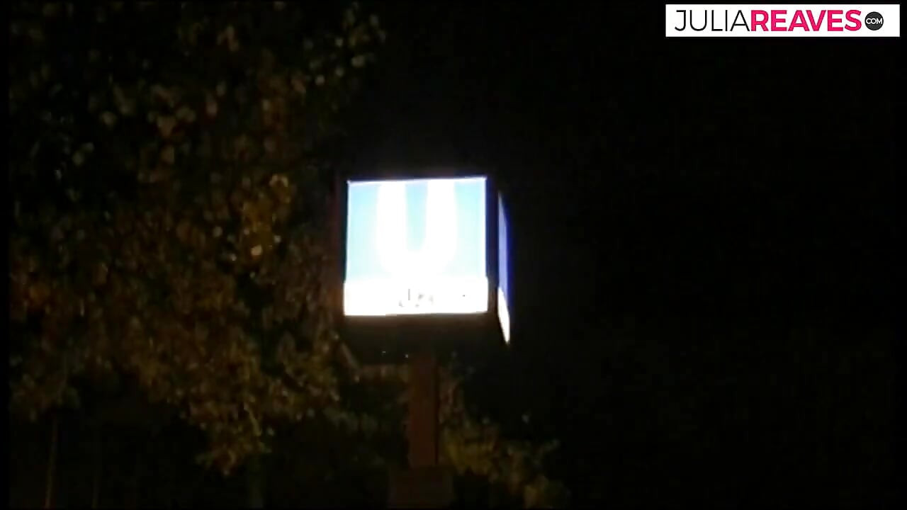 Porn shooting ke dauran kasting, metro men poori tarah se ashlil choot dikhati hai