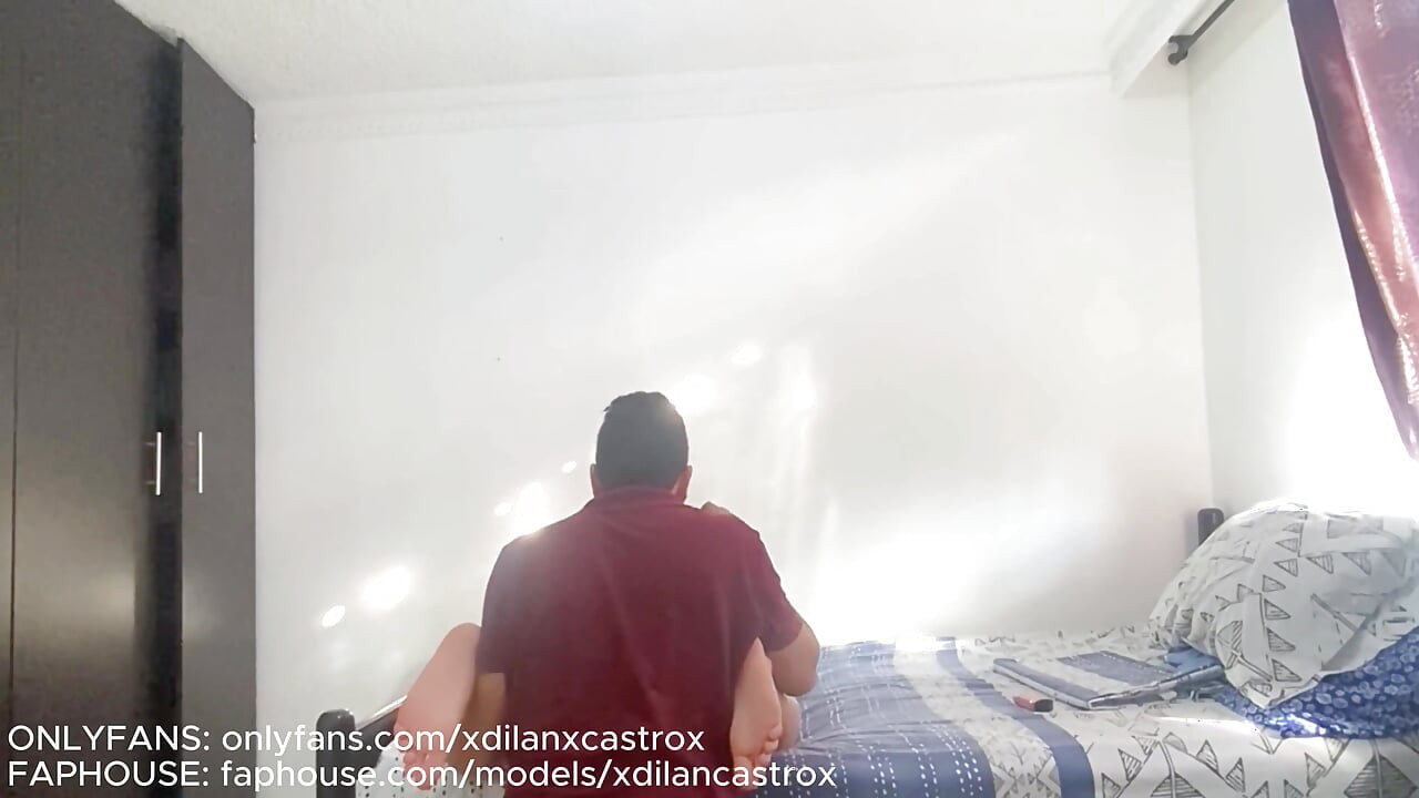 Vyvrcholím Do Zadku, Krásný Twink Bez Hřbetu a Nechám Jeho Díru Plnou Semene