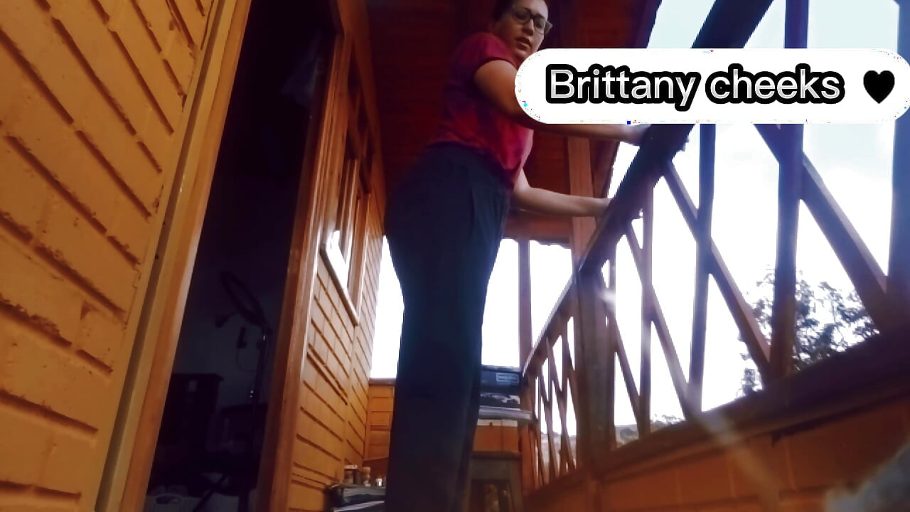 Enjoying The perfect start to the morning with exercise