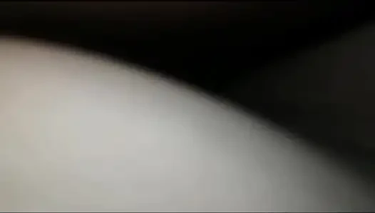 Ngentot abigailku dan muncrat di dalam dirinya