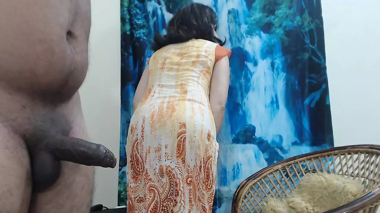 Bolly_Karma_281 _ Sexy Blowjob, Flash Ass