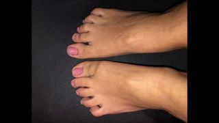 Andrianna (new model) moves her sexy (size 36) feet