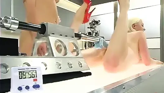 Olimpiyatlardan harika sikiş, bölüm 2: sarışın ve sarışın.