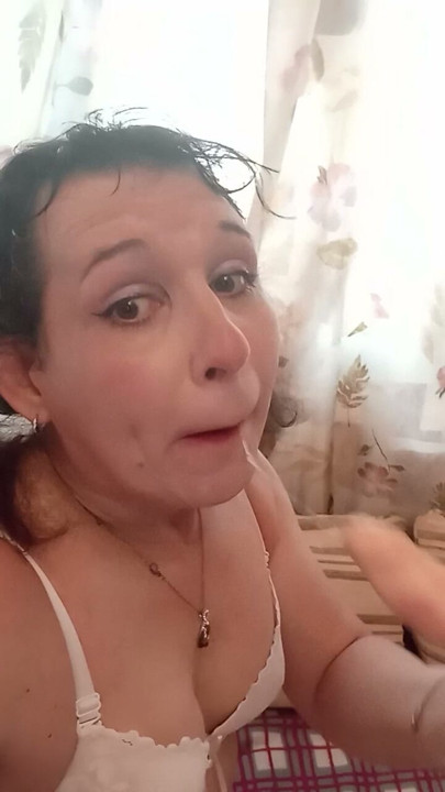 Me trago la leche en la boca