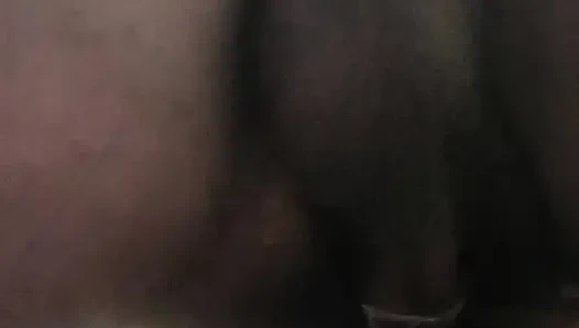 KOMŞU MARY ILE ANAL GÖTÜNE BIR YARAK VERIYOR