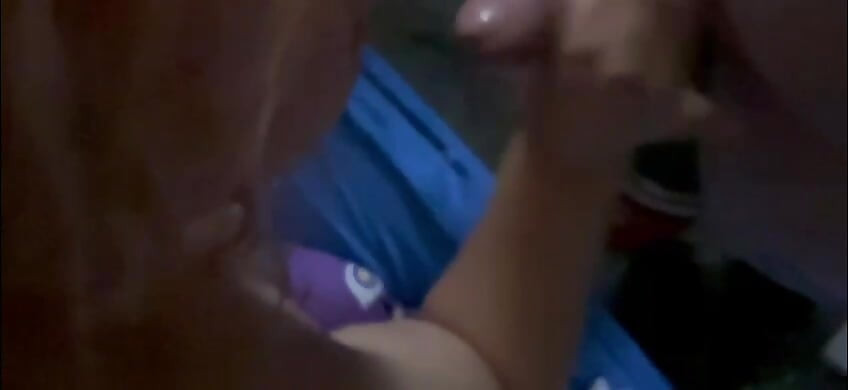 I can't help it, it's horny to suck