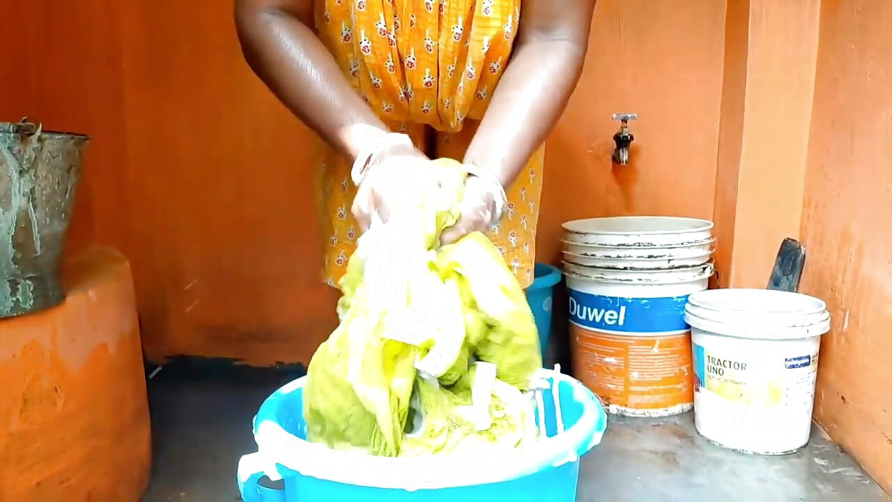 Fuck My Indian Desi Mausi While No One Is in Home
