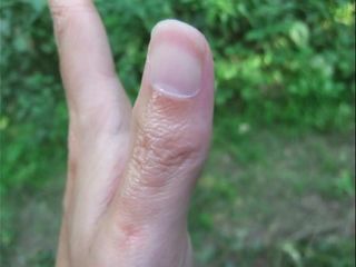 Fotos de fetiche de manos y uñas de Olivier de 2014