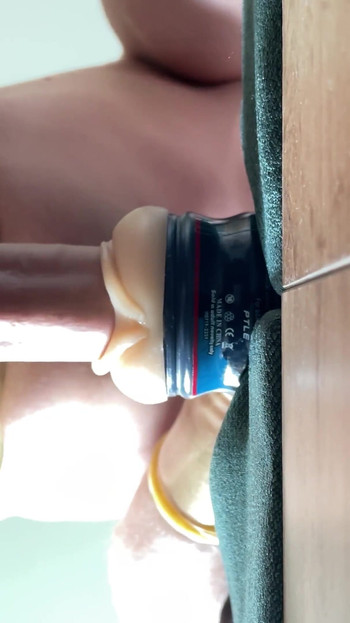 フルラテックスゴム大人のおもちゃファック | クリップ 1