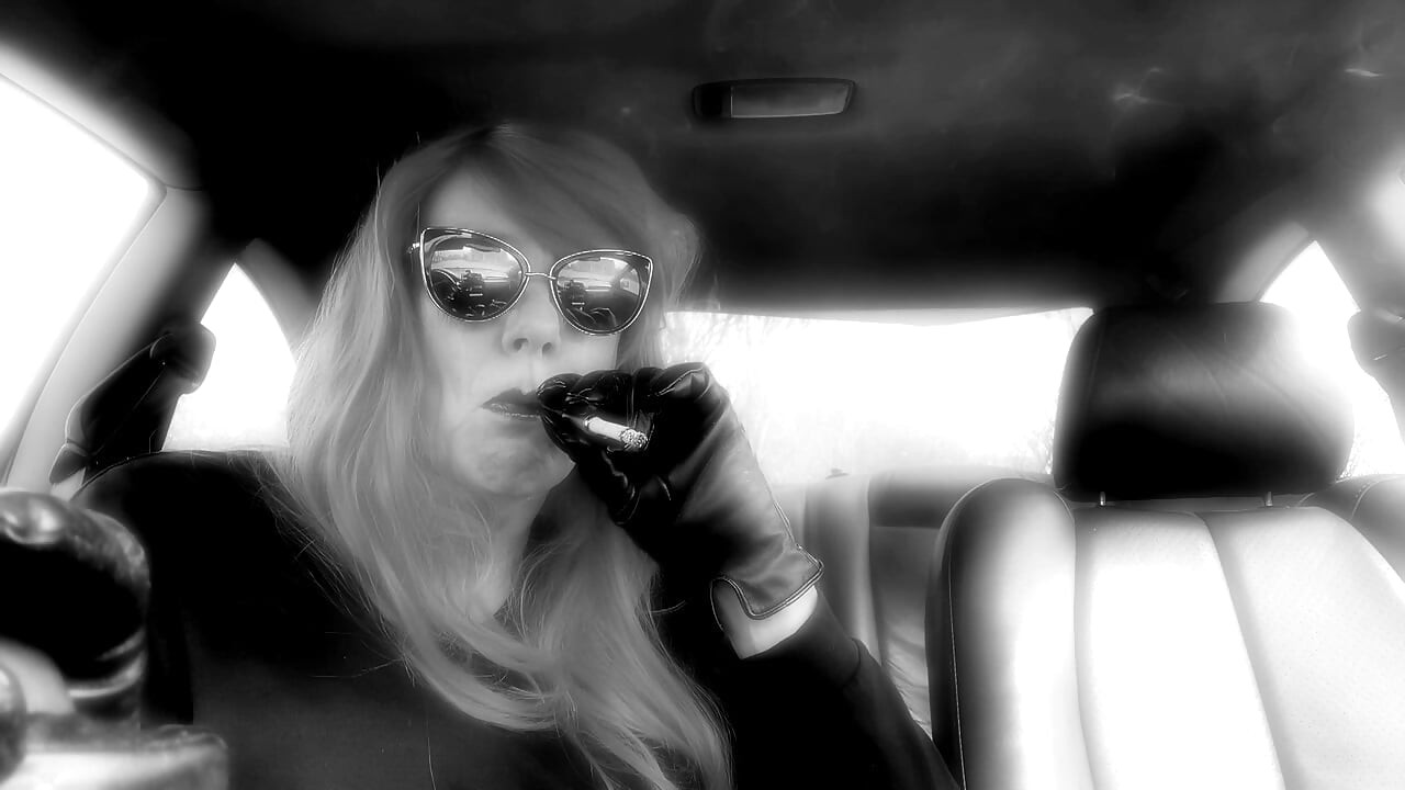 I WAIT FOR YOU --- LONG CIGARETTE SMOKNG IN A HOLDER