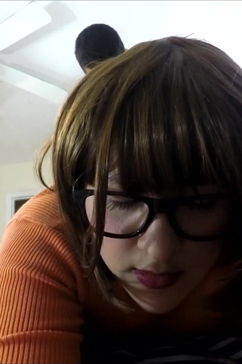Velma o ia în cur - primul anal
