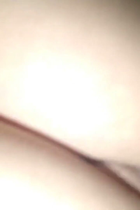 바람난 남편이 영화를 보는 동안 지하실에서 따먹히는 바람둥이 마누라