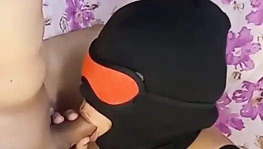 Maskeli oral seks olgun