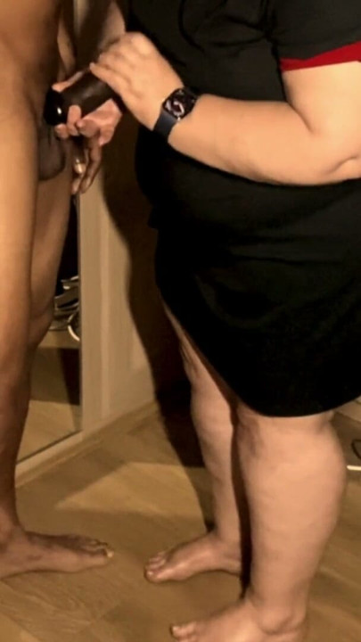 bbw Married Granny handles BBC at home for cum load in her hand- Dirty granny | Clip 2