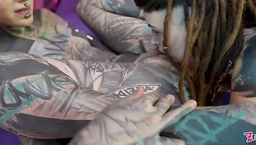 GroÃŸer altporn anal-gruppensex - tattoo teen verrückte orgie mit anal weit offen, geldautomaten, halsfick, schlampiger blowjob