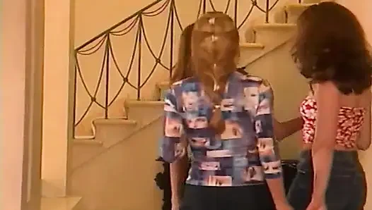 Lola Martin fickte hart auf dem billardtisch