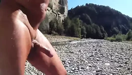am Fluss