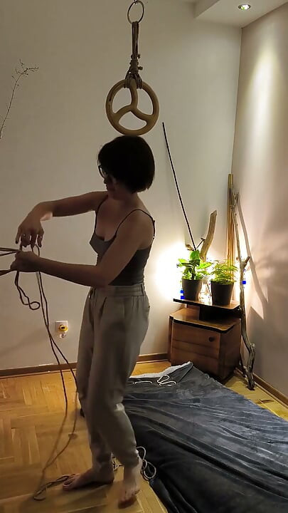 Lagana shibari predstava